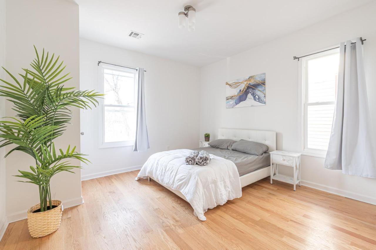فيلا Tranquil Town House With Parking And Laundry - Just 25 Minutes To Time Square! جيرسي سيتي المظهر الخارجي الصورة